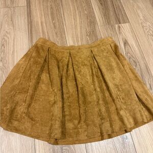 Size Large Brown Suede-Like Skirt Impeccable Pig brand